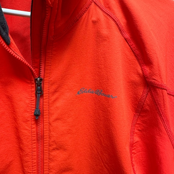 Eddie Bauer First Ascent Women’s XL light weight windbreaker - Picture 4 of 6
